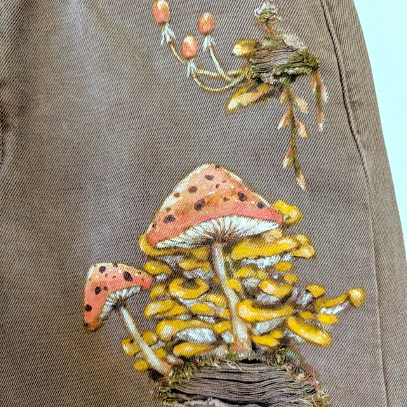 Hand painted Mushroom Shorts Swamplife Handmade Upcycle Artistic Streetwear - Picture 4 of 5